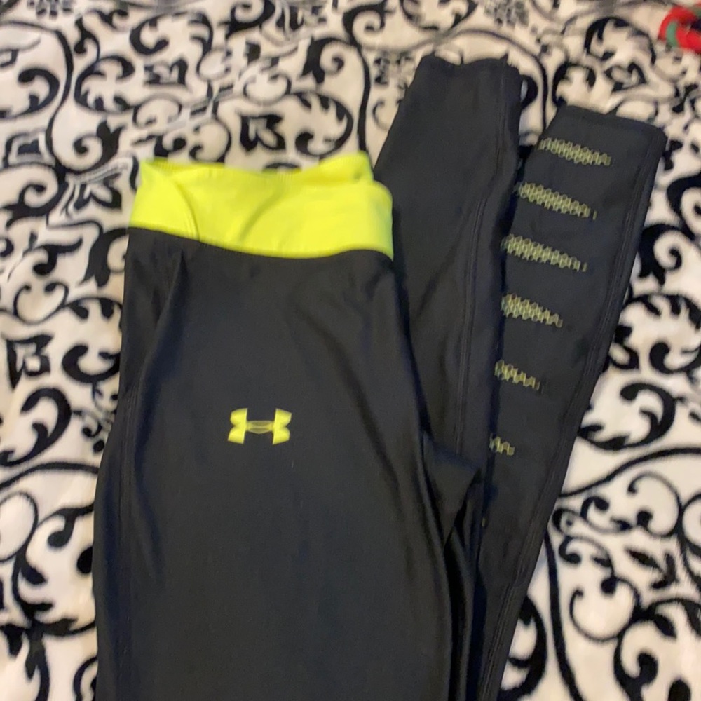 🕶👓🚵Under Armor leggins 💚🖤